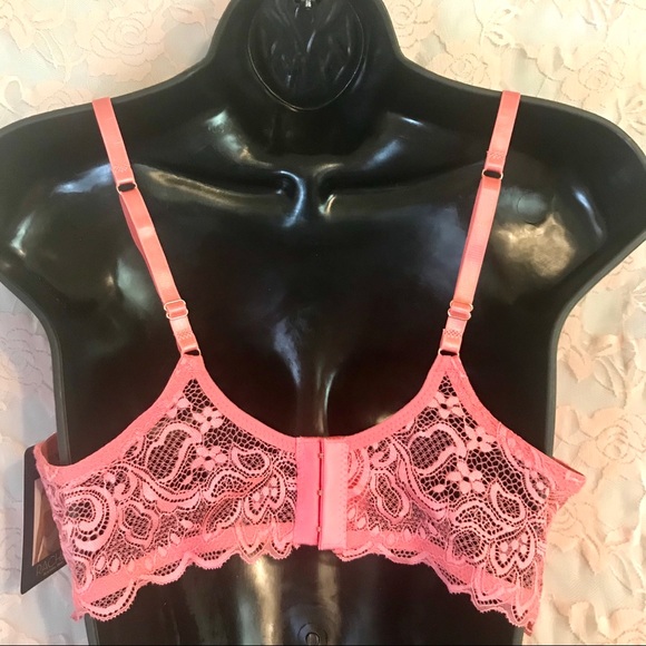 NWT Lace Bra And Panties Set- 34B - Picture 9 of 11
